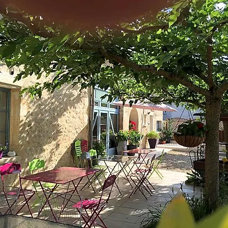 D'hôtes Du Clos Semper Felix 3*