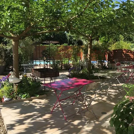 D'hotes Du Clos Semper Felix Frühstückspension