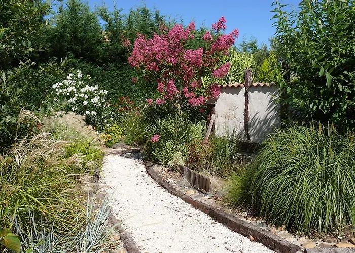 D'hotes Du Clos Semper Felix לינה וארוחת בוקר Sainte-Bazeille