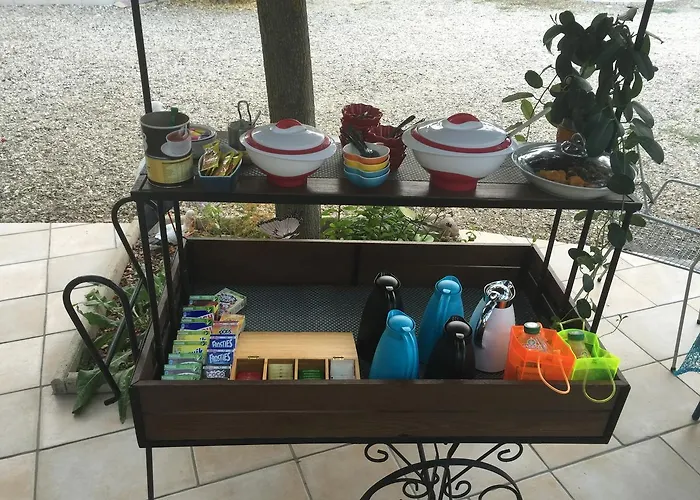 לינה וארוחת בוקר D'hotes Du Clos Semper Felix 3*